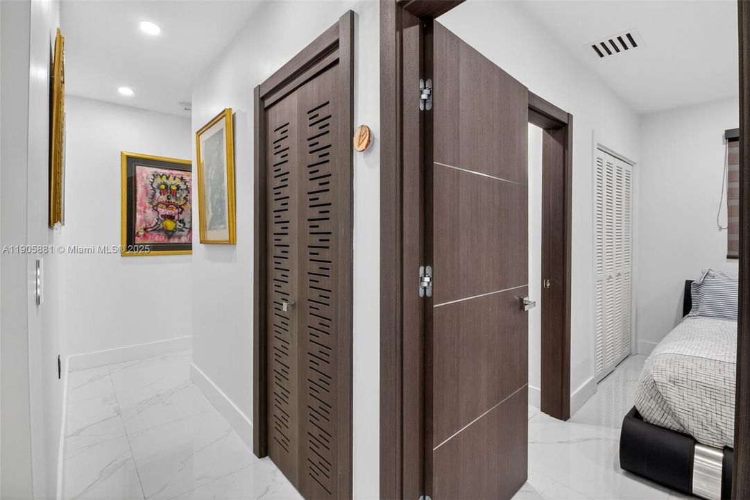 На продажу: $2,989,900 (7 спален, 7 ванн, 6750 Квадратных фут)