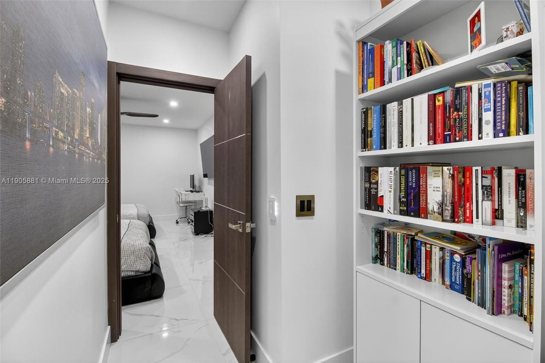 На продажу: $2,989,900 (7 спален, 7 ванн, 6750 Квадратных фут)