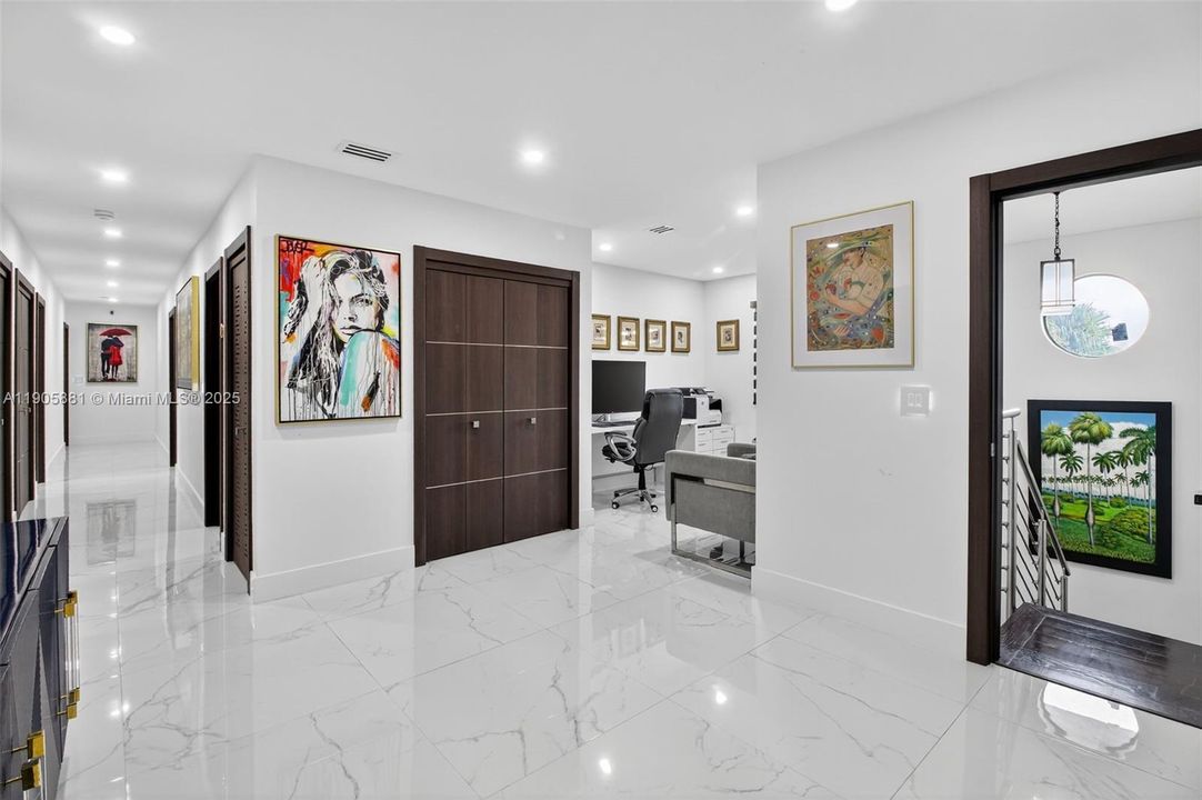 На продажу: $2,989,900 (7 спален, 7 ванн, 6750 Квадратных фут)