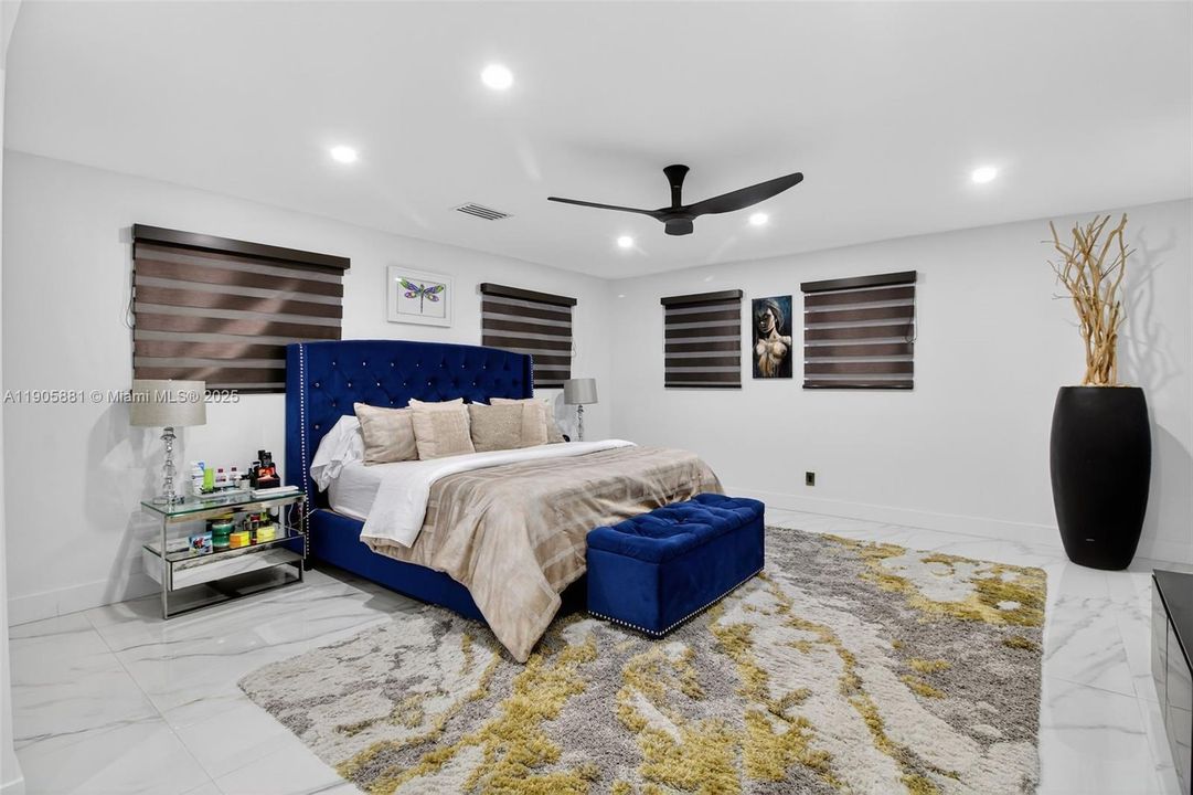 На продажу: $2,989,900 (7 спален, 7 ванн, 6750 Квадратных фут)