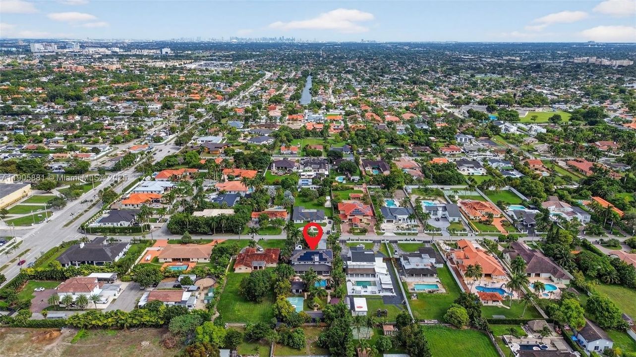 На продажу: $2,989,900 (7 спален, 7 ванн, 6750 Квадратных фут)