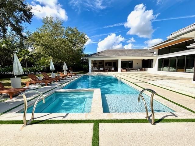 待售: $6,950,000 (6 贝兹, 8 浴室, 5759 平方英尺)