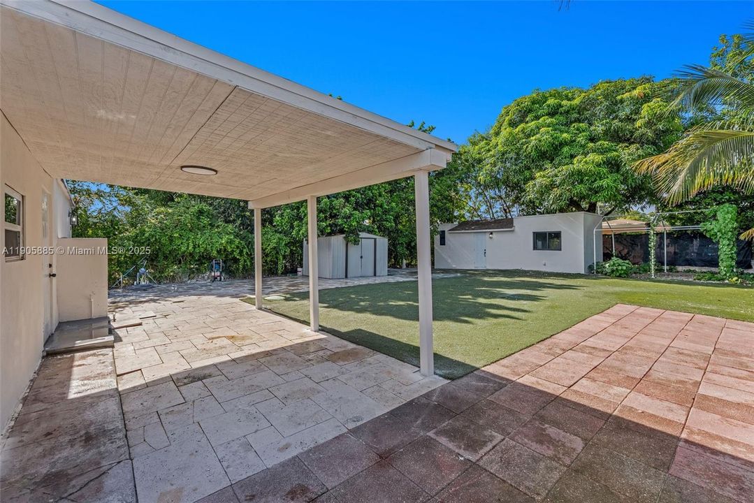 合同活跃: $599,000 (0 贝兹, 0 浴室, 1600 平方英尺)