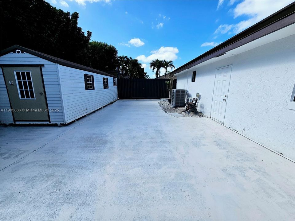 В аренду: $6,000 (4 спален, 2 ванн, 2157 Квадратных фут)