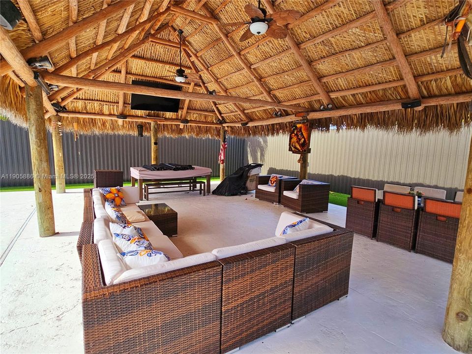 В аренду: $6,000 (4 спален, 2 ванн, 2157 Квадратных фут)