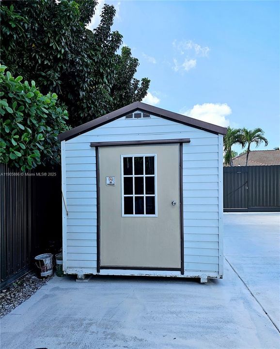 В аренду: $6,000 (4 спален, 2 ванн, 2157 Квадратных фут)