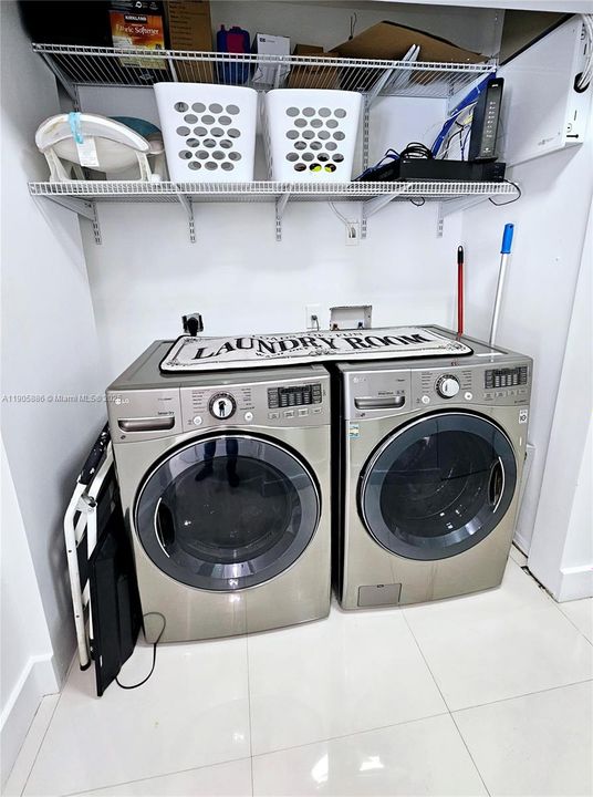 В аренду: $6,000 (4 спален, 2 ванн, 2157 Квадратных фут)