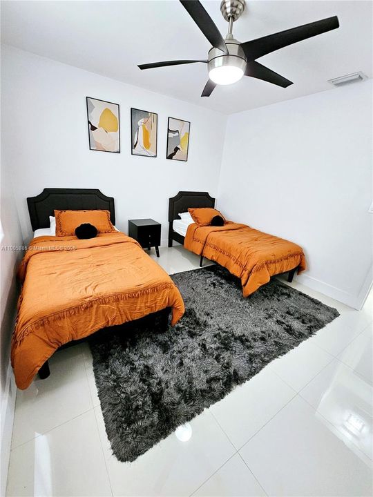 В аренду: $6,000 (4 спален, 2 ванн, 2157 Квадратных фут)