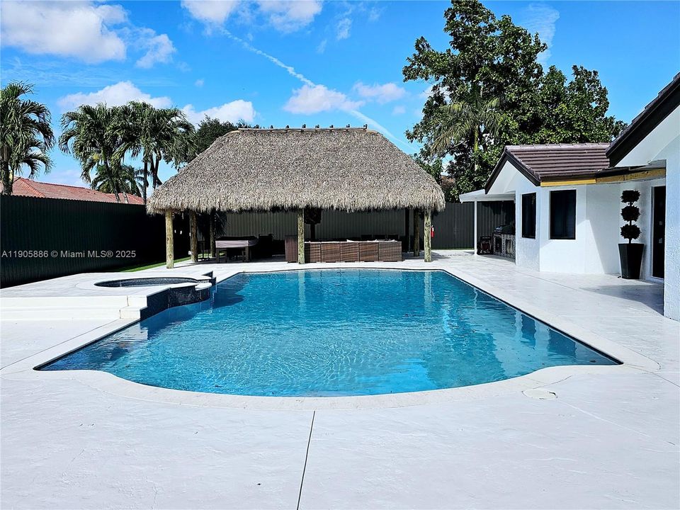 В аренду: $6,000 (4 спален, 2 ванн, 2157 Квадратных фут)