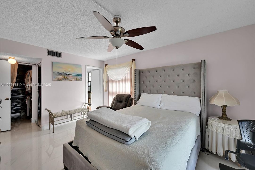 待售: $170,000 (3 贝兹, 2 浴室, 1526 平方英尺)