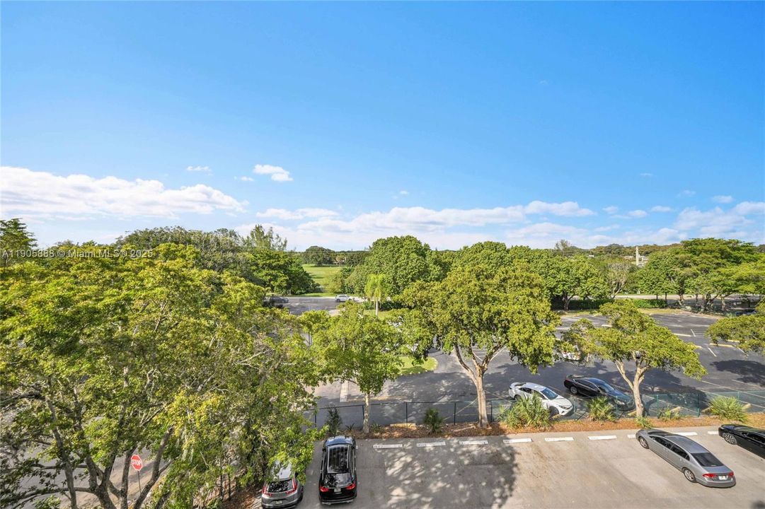 待售: $170,000 (3 贝兹, 2 浴室, 1526 平方英尺)