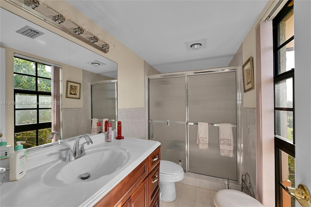 待售: $170,000 (3 贝兹, 2 浴室, 1526 平方英尺)