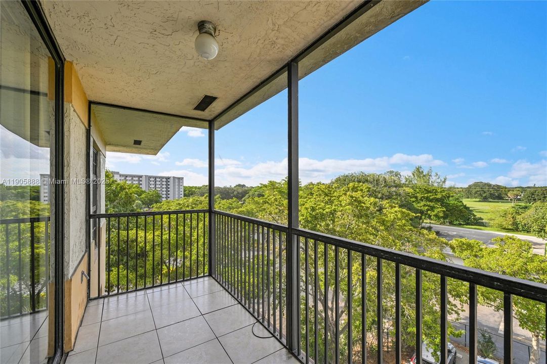 待售: $170,000 (3 贝兹, 2 浴室, 1526 平方英尺)