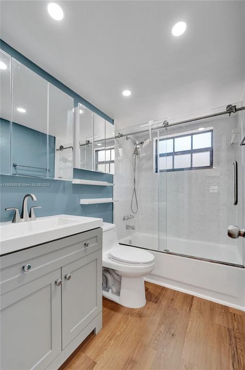 Active With Contract: $1,971 (2 beds, 1 baths, 732 Square Feet)