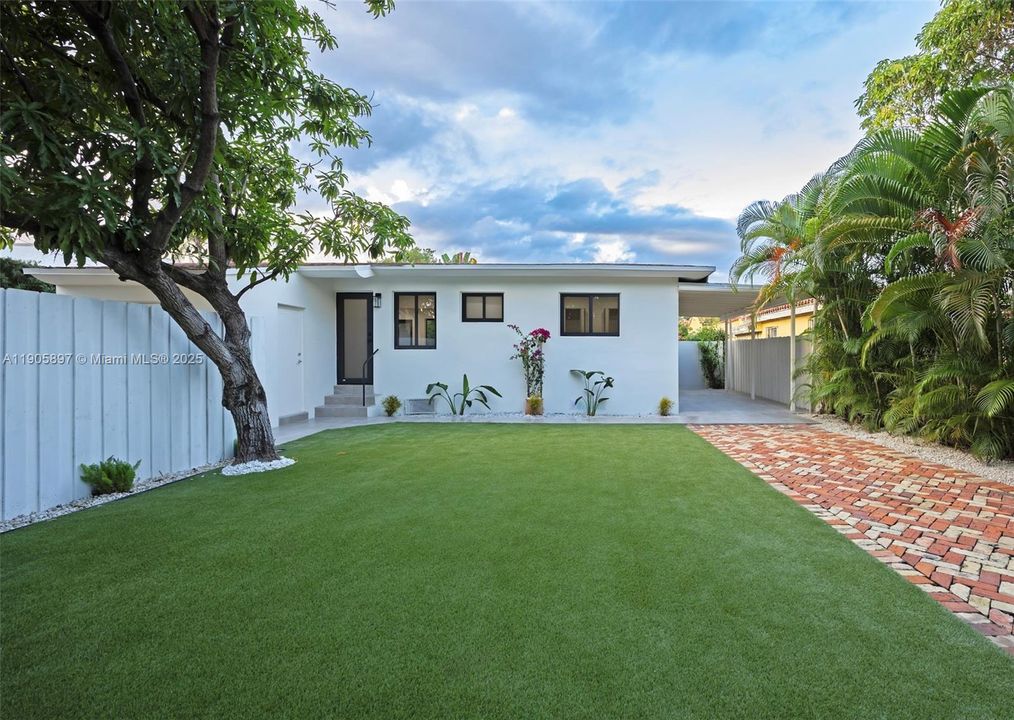 For Sale: $1,385,000 (0 beds, 0 baths, 2088 Square Feet)