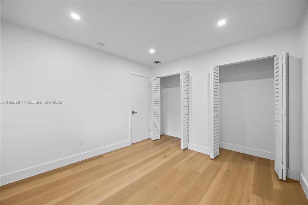 For Sale: $1,385,000 (0 beds, 0 baths, 2088 Square Feet)