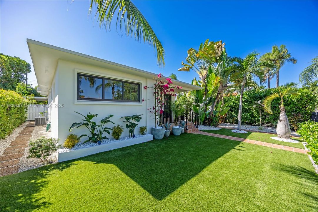 For Sale: $1,385,000 (0 beds, 0 baths, 2088 Square Feet)