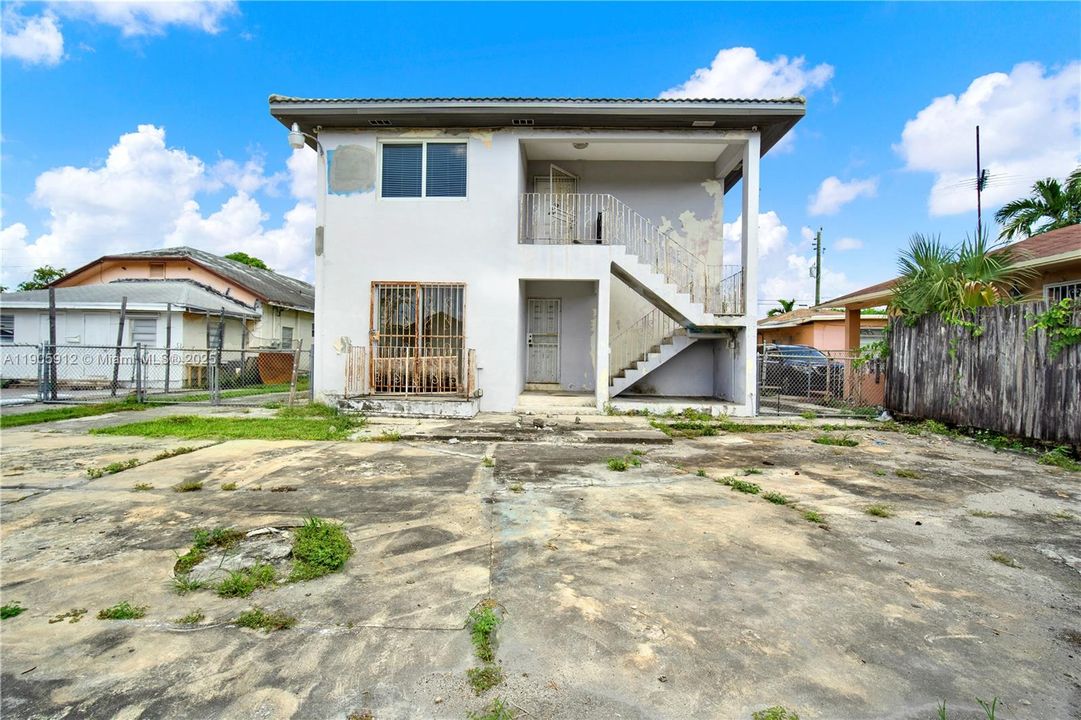 Active With Contract: $800,000 (0 beds, 0 baths, 3380 Square Feet)