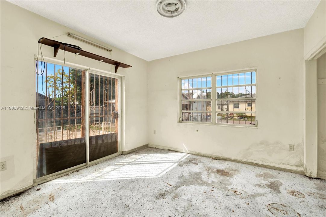 Active With Contract: $800,000 (0 beds, 0 baths, 3380 Square Feet)