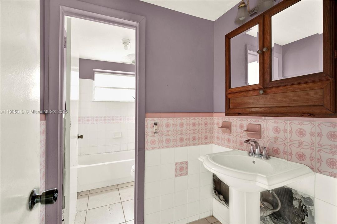 Active With Contract: $800,000 (0 beds, 0 baths, 3380 Square Feet)