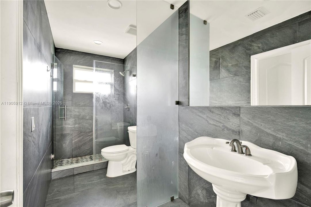 Active With Contract: $800,000 (0 beds, 0 baths, 3380 Square Feet)