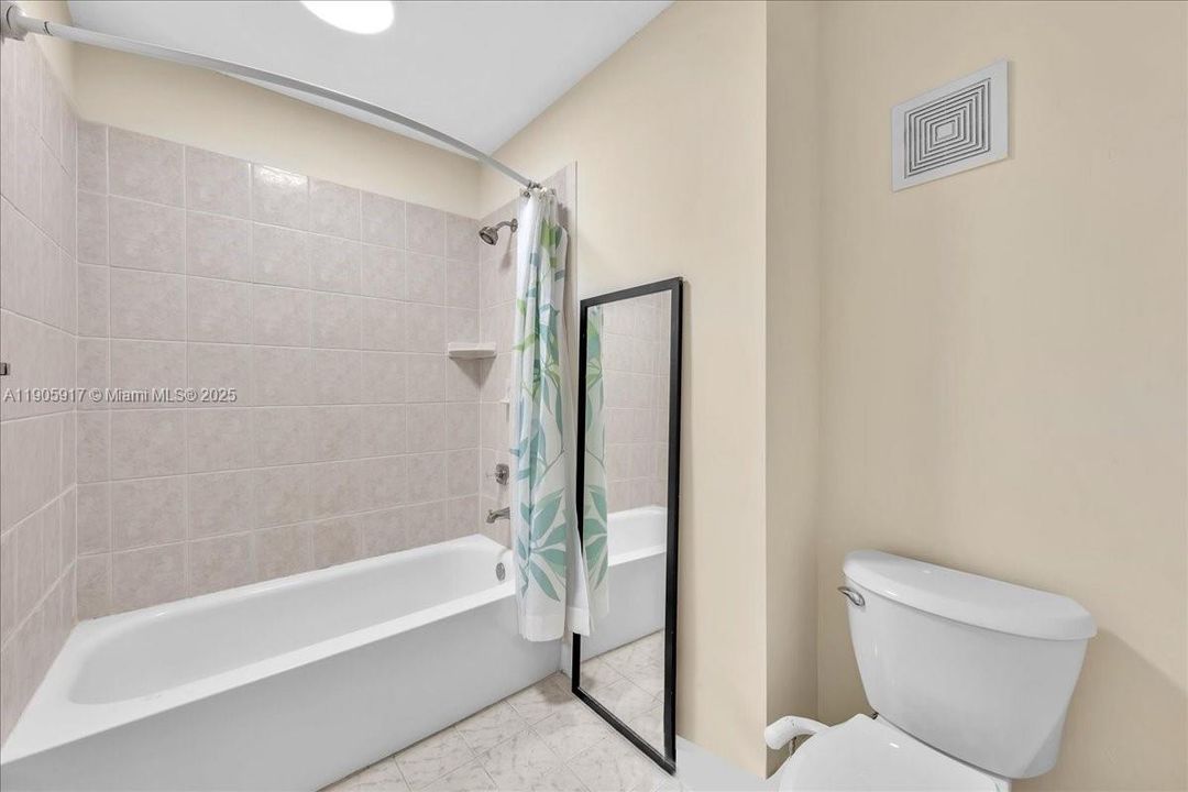 For Sale: $599,900 (3 beds, 2 baths, 1972 Square Feet)