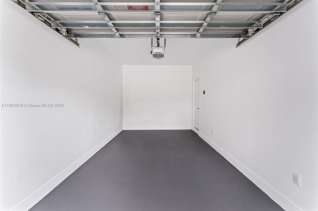 Active With Contract: $699,000 (4 beds, 3 baths, 2173 Square Feet)