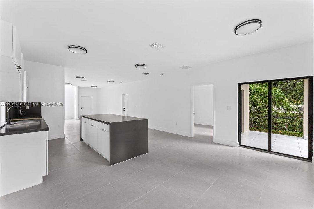 Active With Contract: $699,000 (4 beds, 3 baths, 2173 Square Feet)