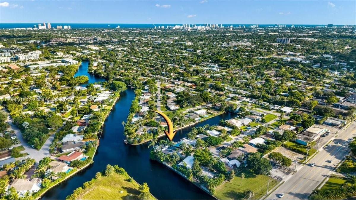 Active With Contract: $1,175,000 (3 beds, 3 baths, 1776 Square Feet)