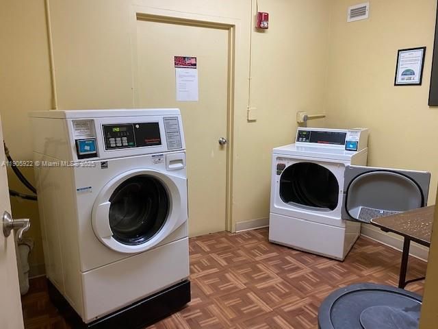 出租: $2,500 (2 贝兹, 2 浴室, 990 平方英尺)