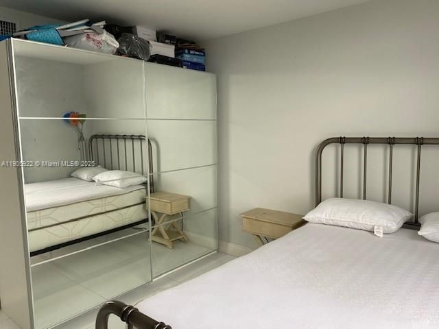 出租: $2,500 (2 贝兹, 2 浴室, 990 平方英尺)