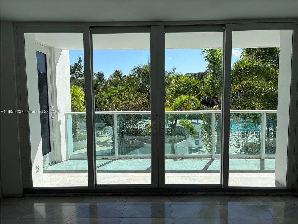 For Rent: $2,888 (2 beds, 2 baths, 1357 Square Feet)