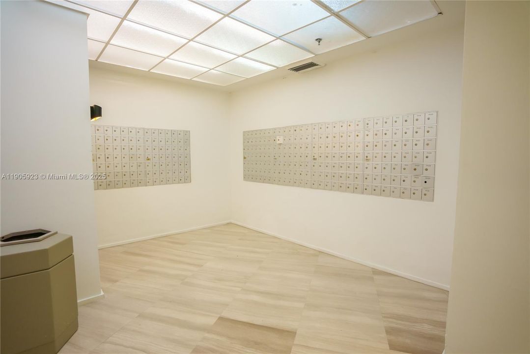 For Rent: $2,888 (2 beds, 2 baths, 1357 Square Feet)