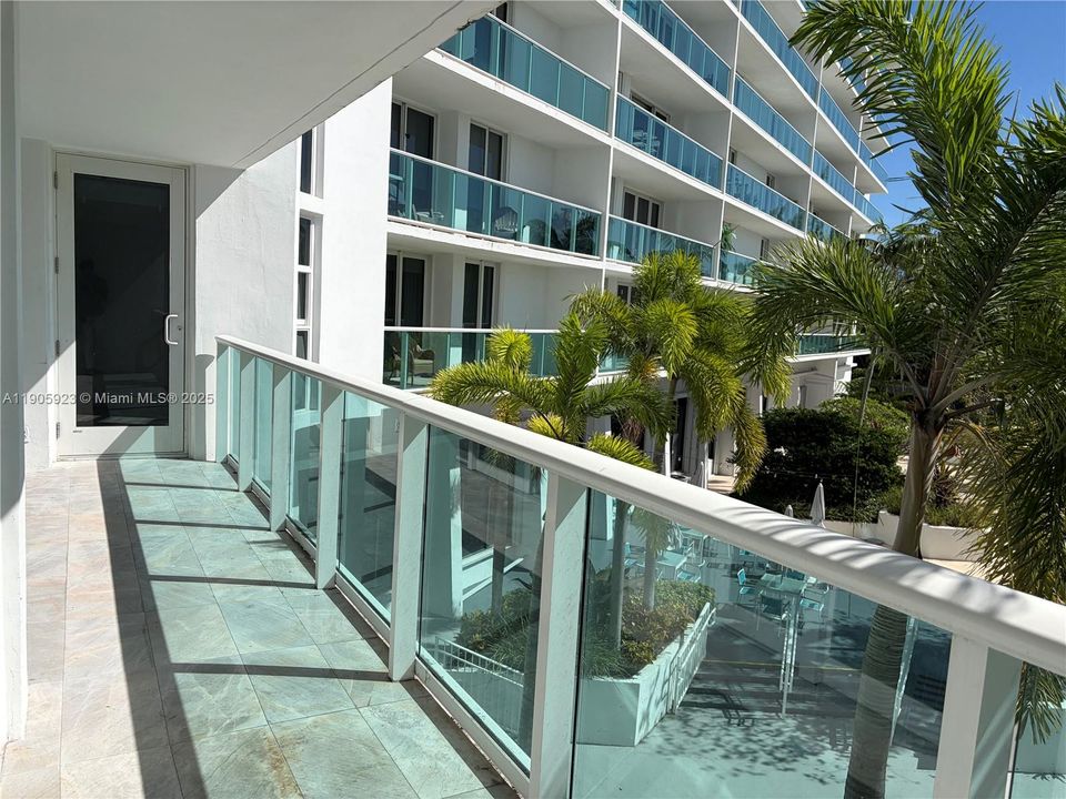 For Rent: $2,888 (2 beds, 2 baths, 1357 Square Feet)