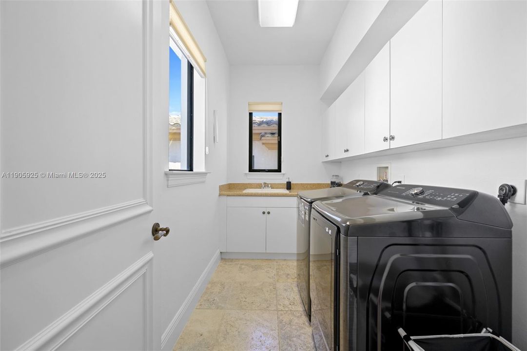 На продажу: $1,425,000 (4 спален, 3 ванн, 3161 Квадратных фут)