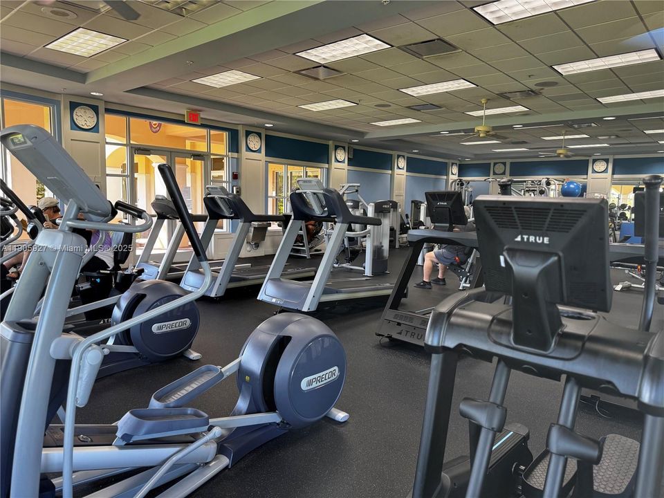 待售: $474,000 (2 贝兹, 2 浴室, 1526 平方英尺)