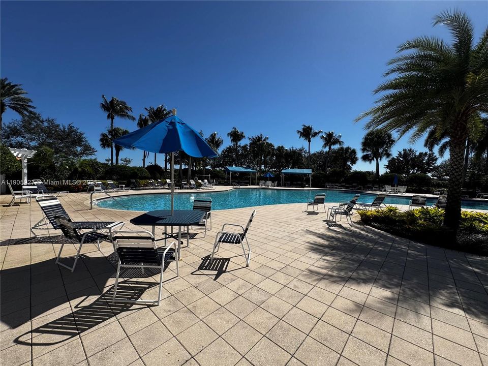 待售: $474,000 (2 贝兹, 2 浴室, 1526 平方英尺)