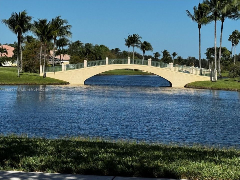 待售: $474,000 (2 贝兹, 2 浴室, 1526 平方英尺)