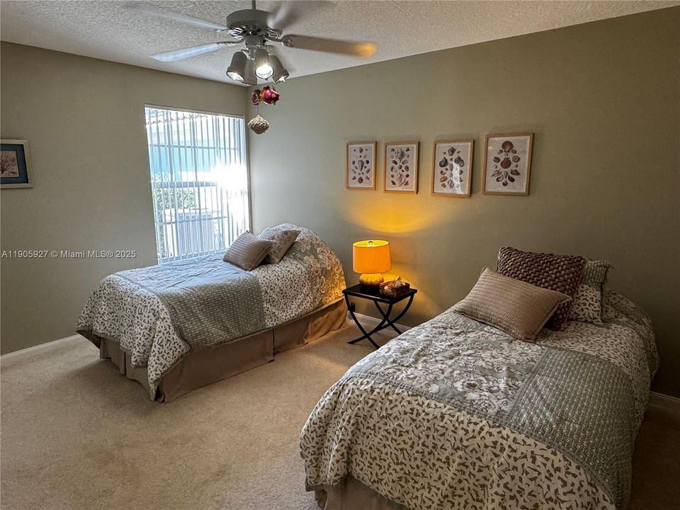 待售: $474,000 (2 贝兹, 2 浴室, 1526 平方英尺)