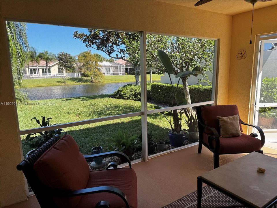 待售: $474,000 (2 贝兹, 2 浴室, 1526 平方英尺)