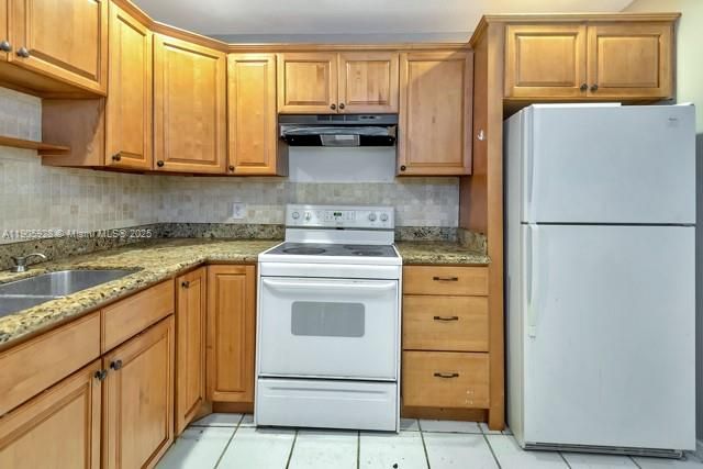For Rent: $1,800 (1 beds, 1 baths, 964 Square Feet)