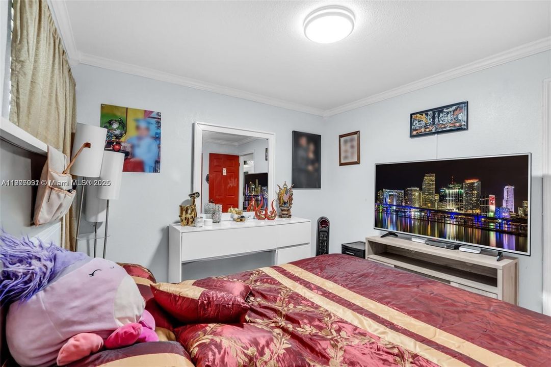 For Sale: $439,999 (3 beds, 2 baths, 1115 Square Feet)