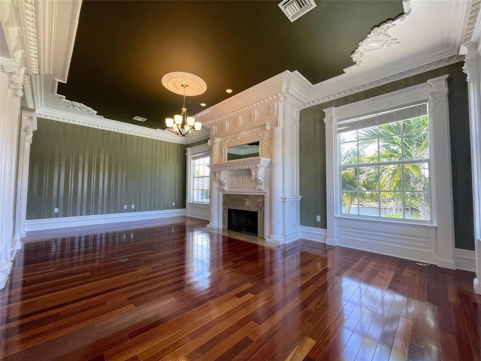 2/2 Upstairs living room