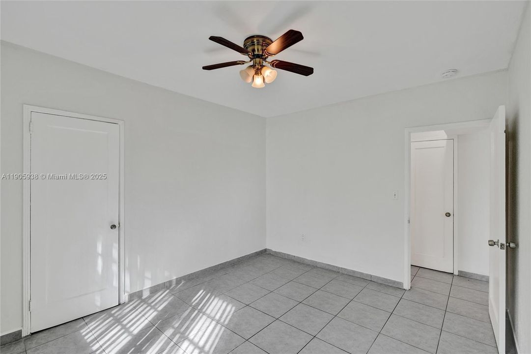 Recently Rented: $1,575 (1 beds, 1 baths, 589 Square Feet)