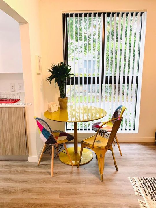 Active With Contract: $2,300 (2 beds, 1 baths, 5664 Square Feet)