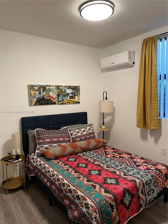 Active With Contract: $2,300 (2 beds, 1 baths, 5664 Square Feet)