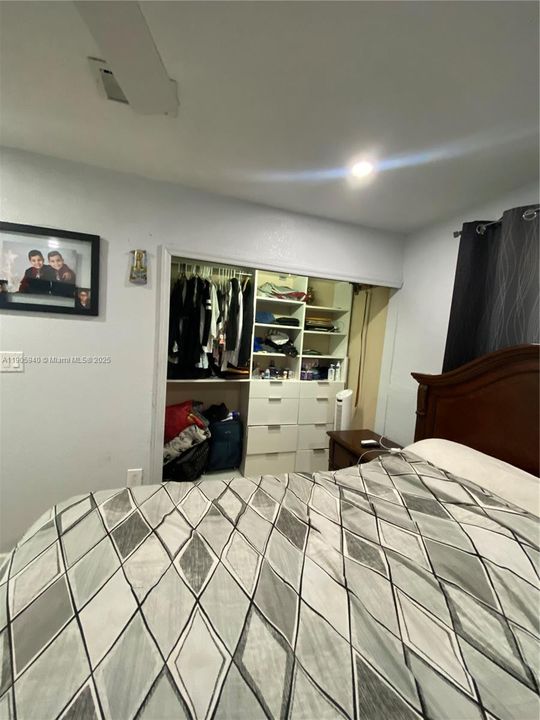 待售: $675,000 (4 贝兹, 4 浴室, 1972 平方英尺)