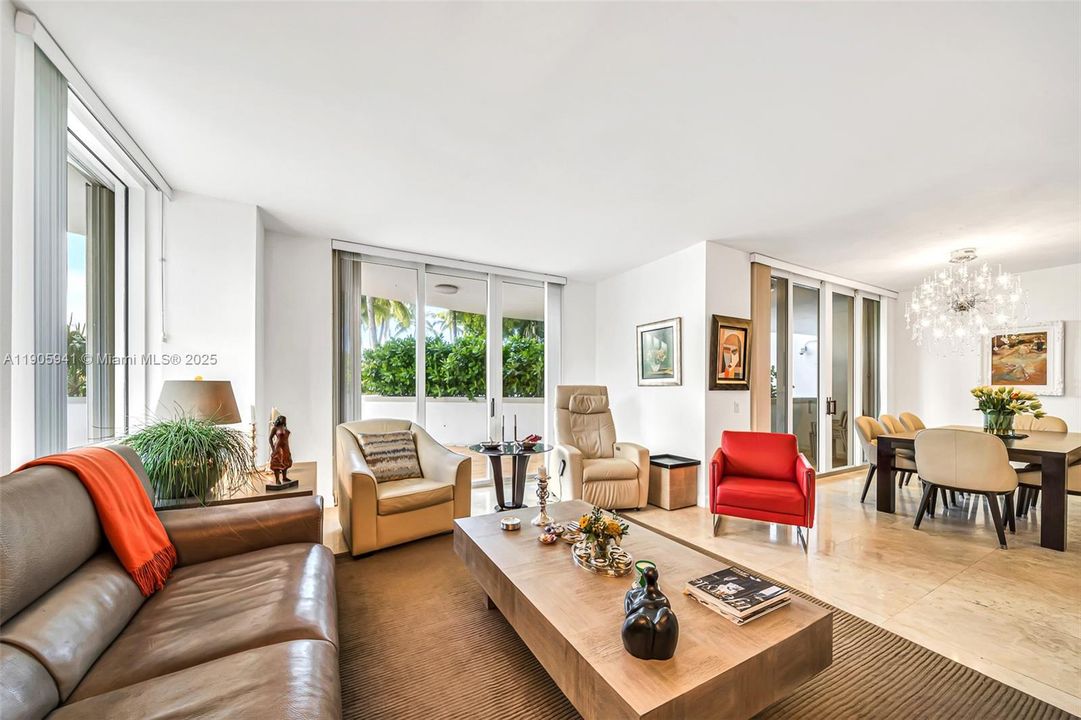 待售: $749,000 (2 贝兹, 2 浴室, 2080 平方英尺)