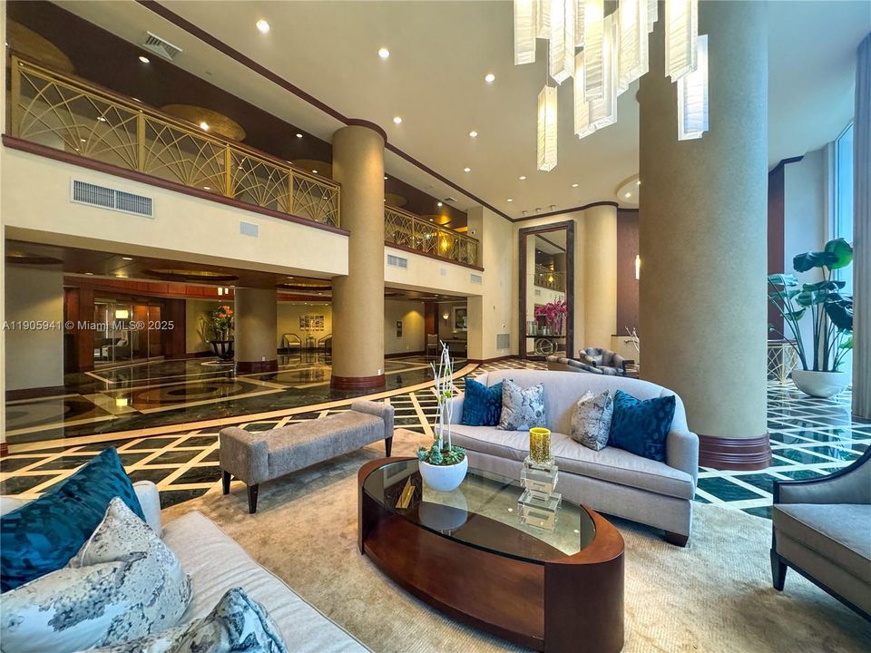 待售: $749,000 (2 贝兹, 2 浴室, 2080 平方英尺)