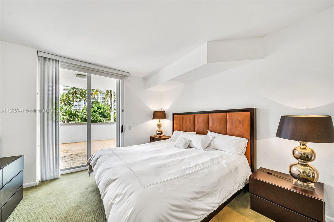 待售: $749,000 (2 贝兹, 2 浴室, 2080 平方英尺)